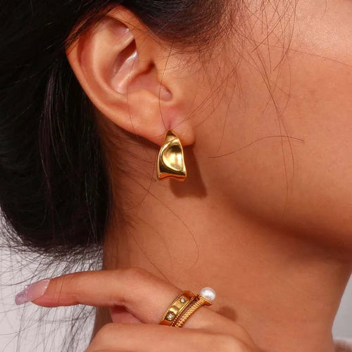 Golden Contour Arc Hoops