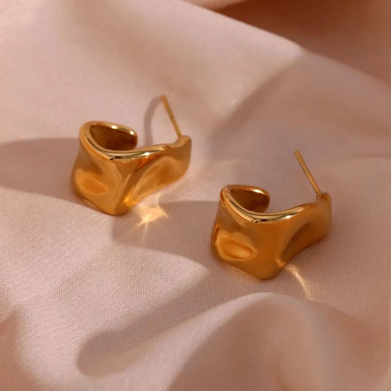 Golden Contour Arc Hoops